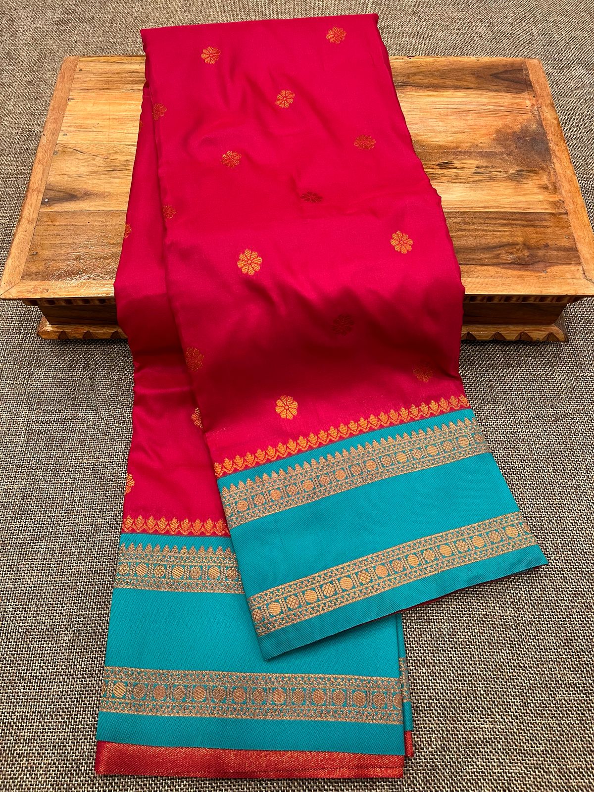 Narayanpeth Saree