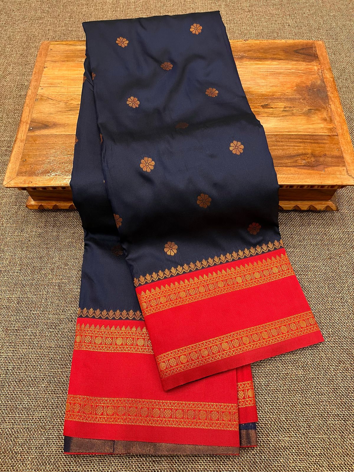 Narayanpeth Saree