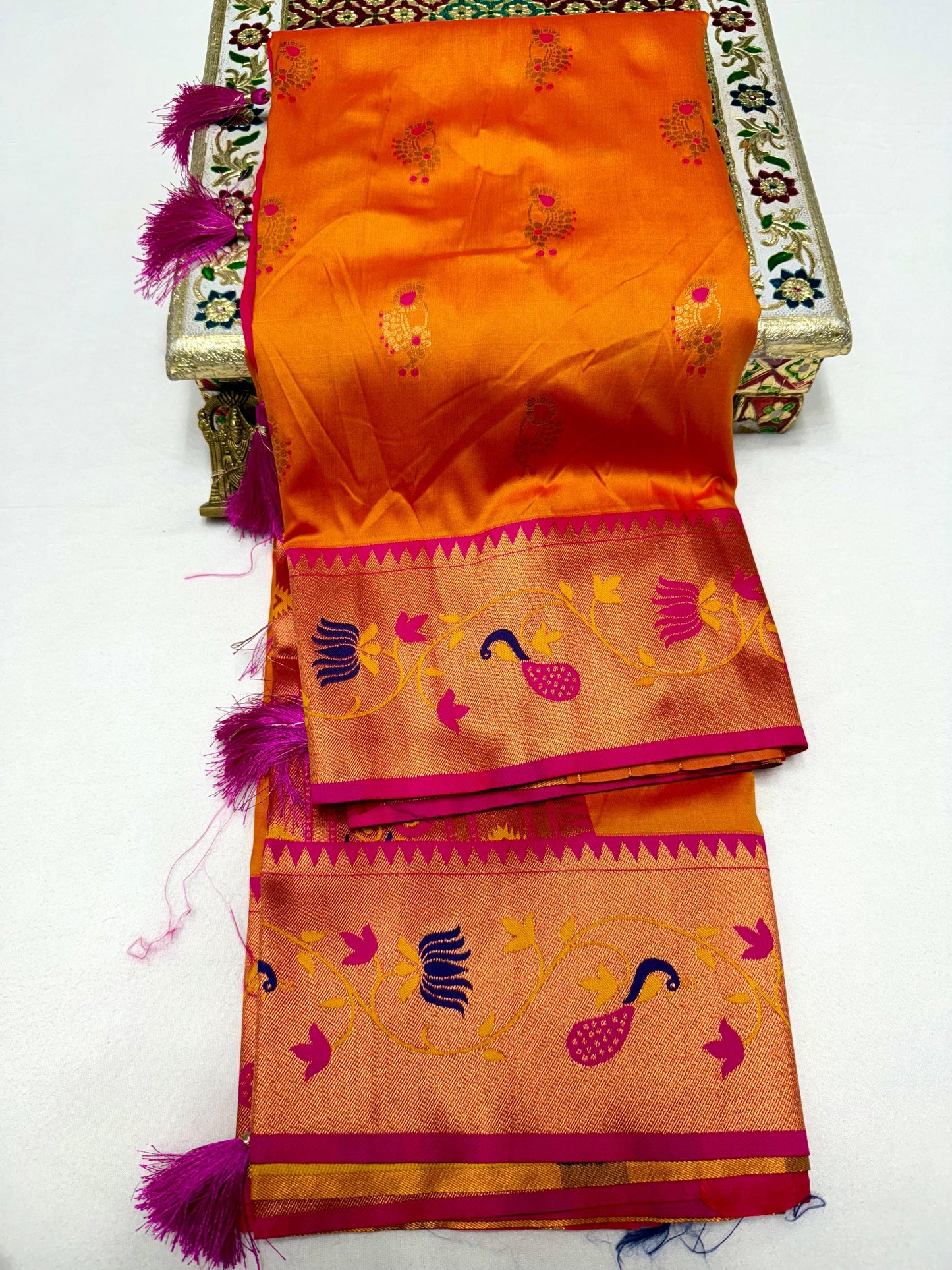 Pure Nath Paithani