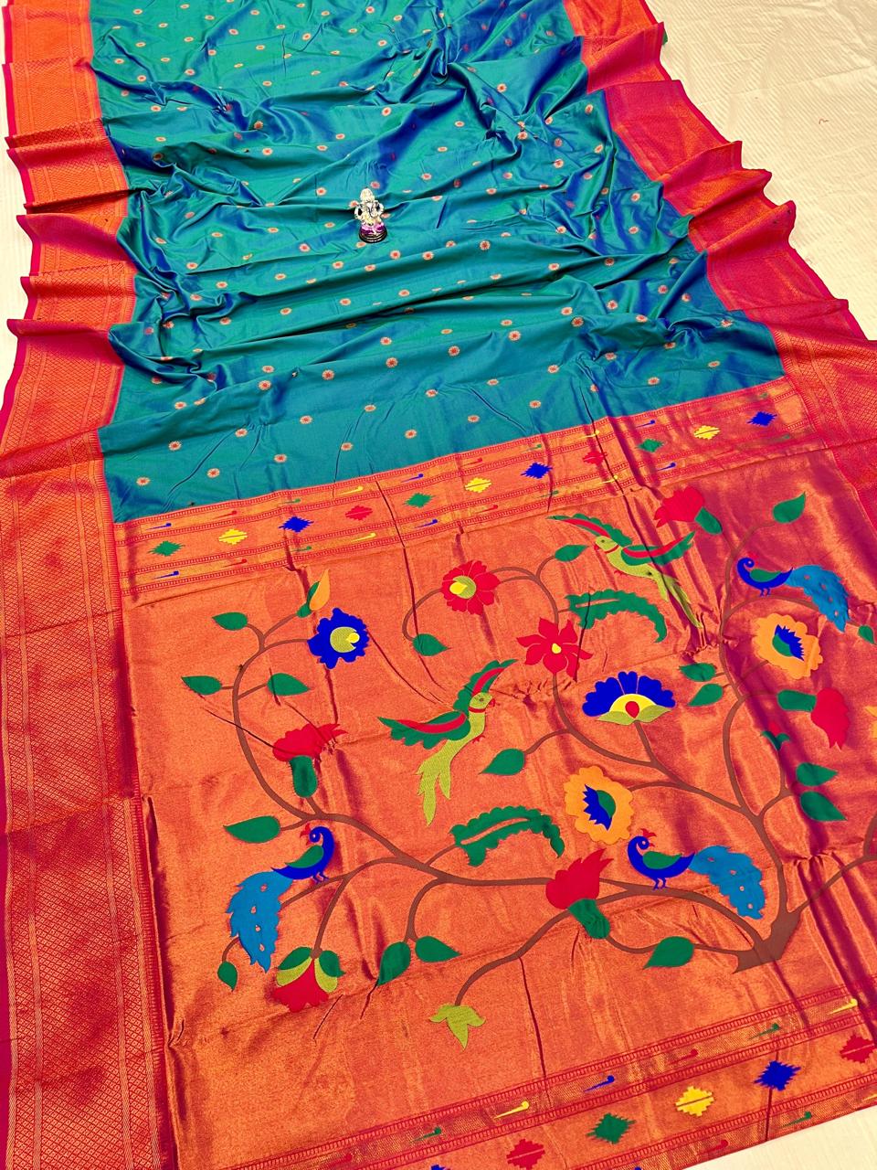 Kadiyal Paithani