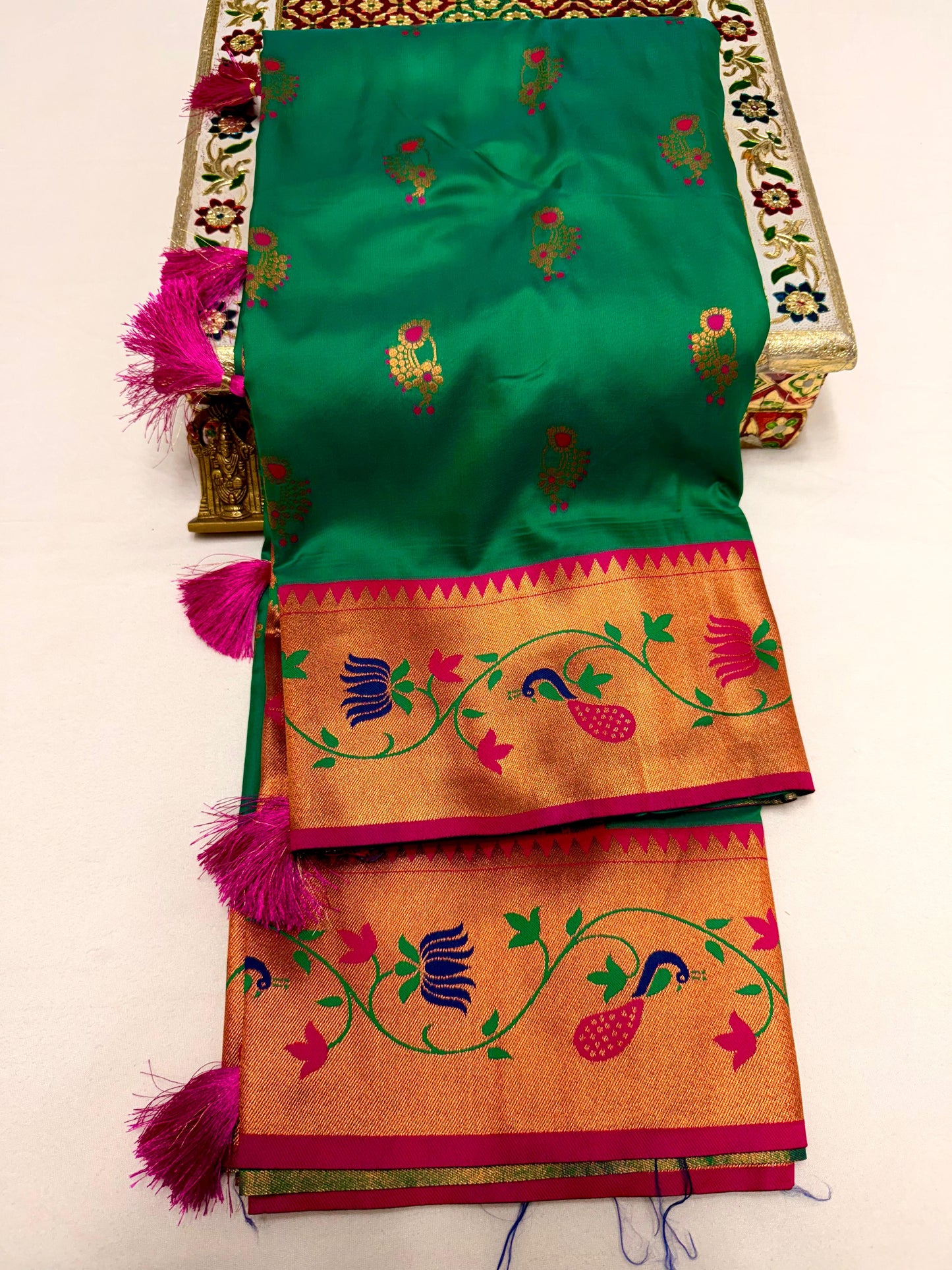 Pure Nath Paithani