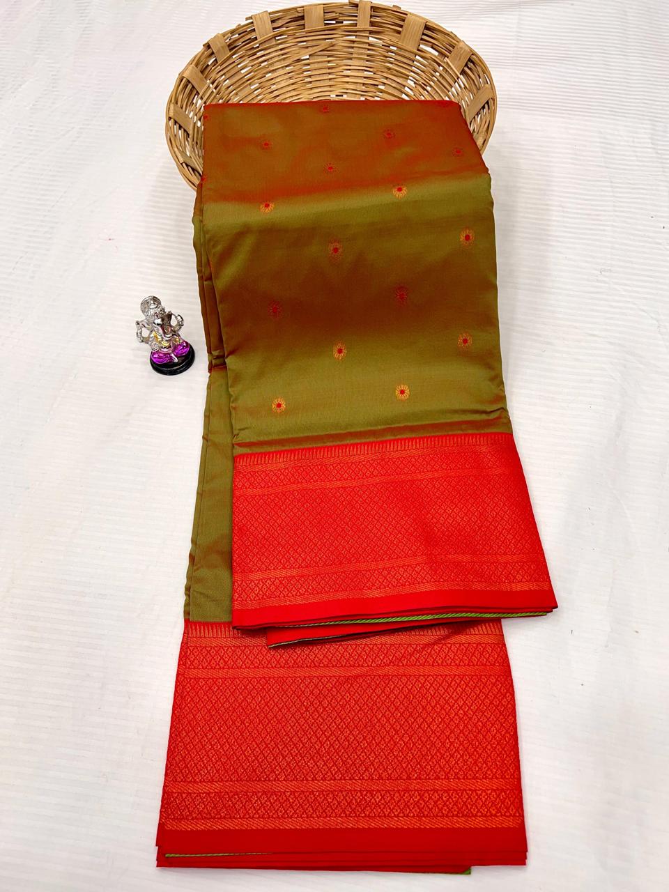 Kadiyal Paithani