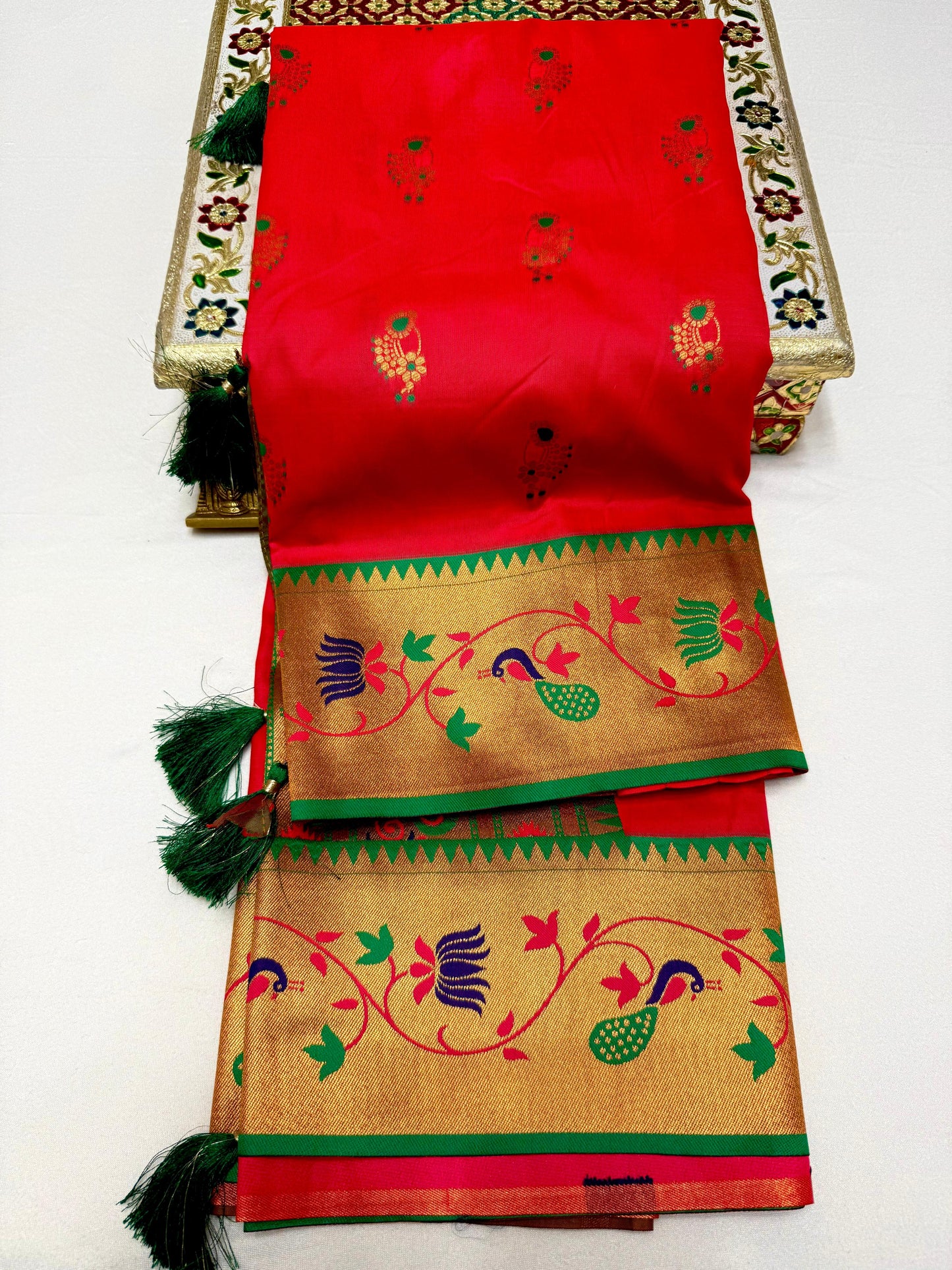 Pure Nath Paithani